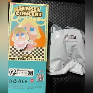 Crybaby pink white sunset concert pendant keychain OPEN BOX SEALED BAG NEW